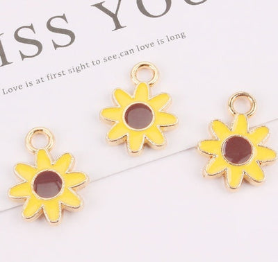 Keychain Accessories Cute Flower Clothes Accessories Badge Ornaments my mini creator